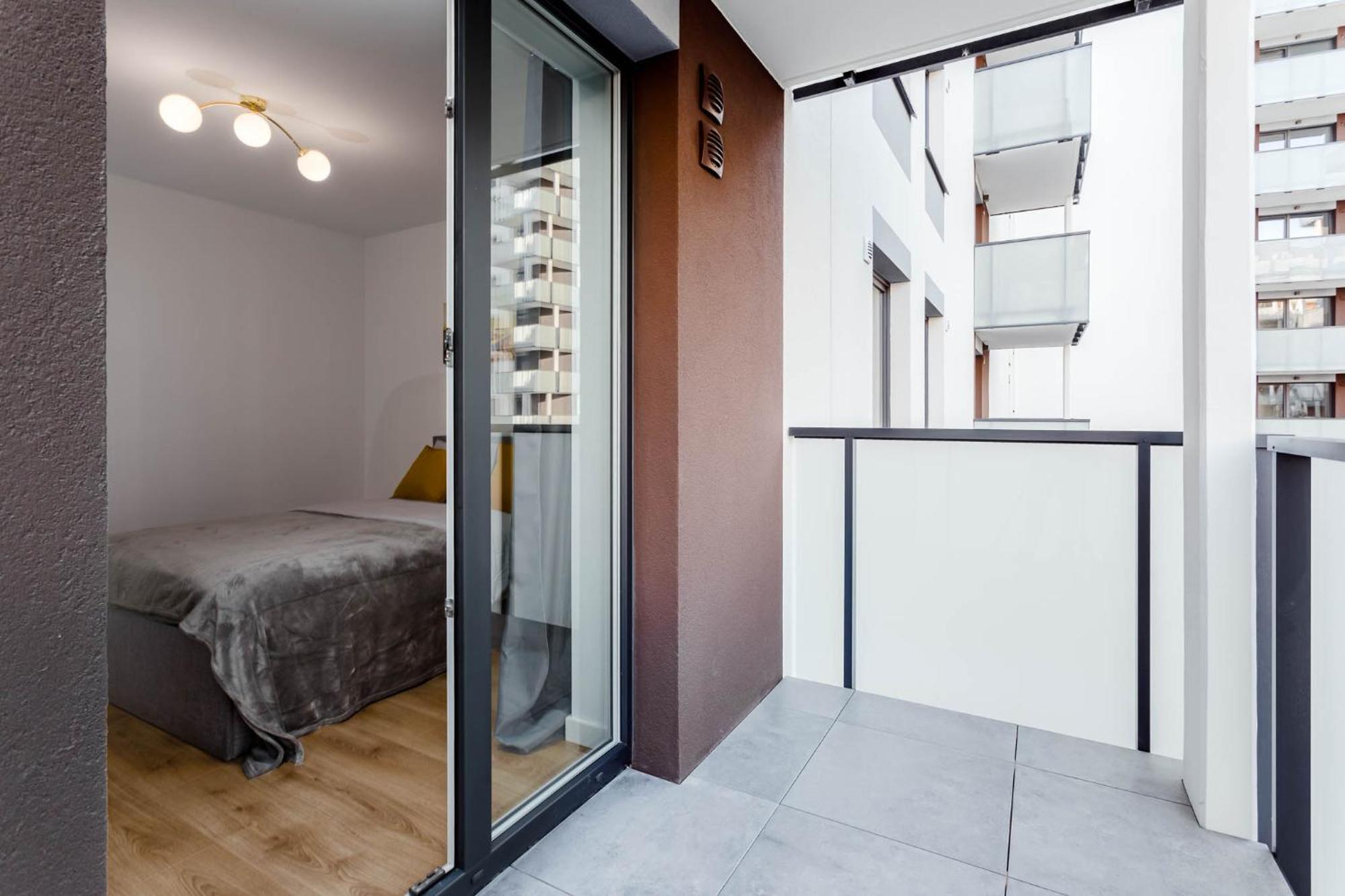 Enjoy! Ursus Apartman Varsó Kültér fotó